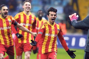 Kayserispor iki ayrılığı resmen açıkladı!
