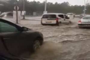 Başkent'te yollar göle döndü
