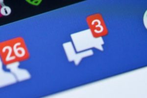 Facebook'ta ücretli grup dönemi başlıyor