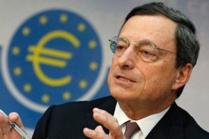 Draghi: Eurogroup Yunanistan'ın borçlarını iyileştirecek