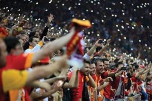 Galatasaray'da hedef 40 bin kombine!