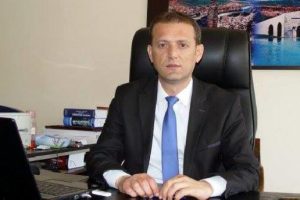Vurduğu 2 oğlunun öldüğünü sanıp intihar etti!