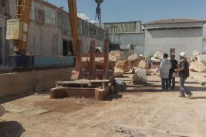 2 ton ağırlığın altında kalarak can verdi