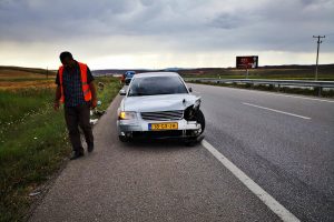 Otomobil tankere arkadan çarptı: 1 yaralı