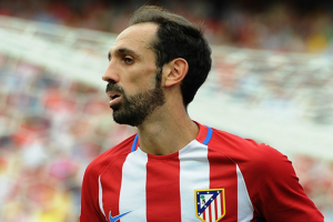 Atletico Madrid, Juanfran'ın sözleşmesini uzattı