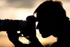 İsrail askerleri AA foto muhabirini yaraladı