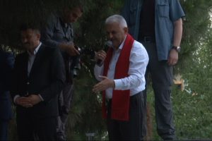 Başbakan Yıldırım, Bayındır mitinginde konuştu