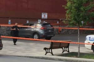 Arabada unutulan bebek öldü