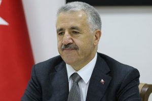 Arslan: Çağrı merkezleri ekonomiye yılda 500 milyon lira katkı sağlıyor