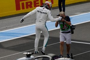 Fransa'da pole pozisyonu Hamilton'ın