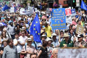 Brexit karşıtları sokağa döküldü