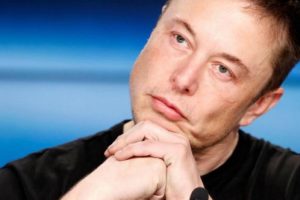 Tesla güneş paneli üretim tesislerini kapatıyor!