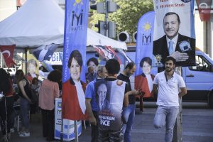 Seçim kampanyaları demokrasi festivaline dönüştü