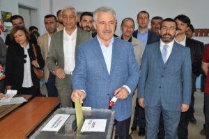 Bakan Arslan'ın oy kullandığı sandıktan ''İnce'' çıktı