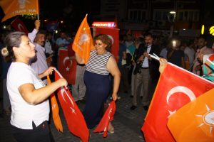 AK Parti'nin seçim zaferini böyle kutladılar