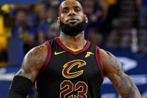 LeBron 35 milyon dolara Lakers'a gidiyor!