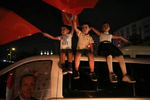 AGİT: Demokratik olgunluğun göstergesi