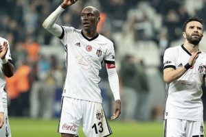 Beşiktaş'ta, Atiba kararını verdi