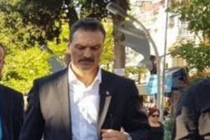 Alpay Özalan'ın babası hayatını kaybetti