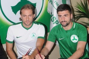 Giresunspor'dan imza şov!