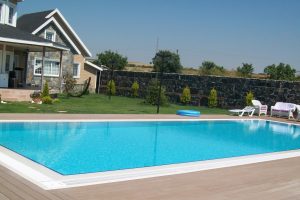 3 yaşındaki çocuk villa havuzunda boğuldu