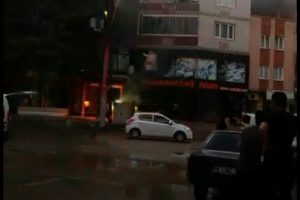 Bursa'da bomba gibi patlayan trafo vatandaşı korkuttu