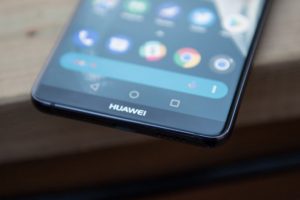 Huawei Mate 20 kendisini gösterdi!