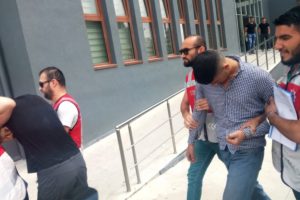 Otobüste taciz kavgasına 1 tutuklama