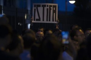 CHP önünde eylem!
