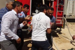 Korkutan yangın: Çocuk son anda kurtarıldı