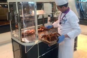 THY'nin beş yıldızlı salonuna simit yetişmiyor
