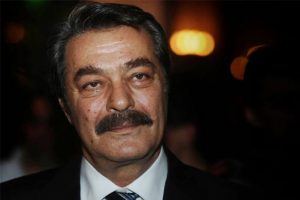 Kadir İnanır'dan sevenlerine büyük sürpriz