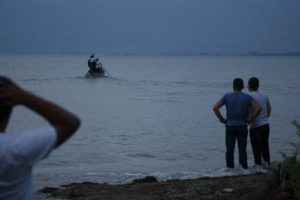 Bursa'da İznik Gölü'ne açılan 3 kuzenden biri kayboldu