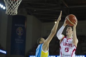 Türkiye, Ukrayna'yı devirdi