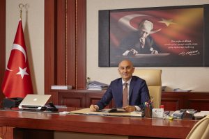 HKÜ Rektörü Yılmaz'dan üniversite adaylarına mesaj