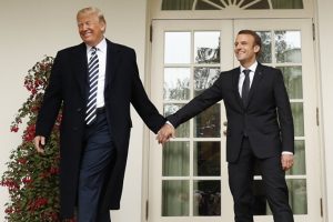 Trump, Macron'a seslendi: Neden AB'den ayrılmıyorsunuz?