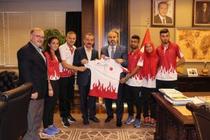 Bursa'da milli sporculardan Başkan Aktaş'a ziyaret