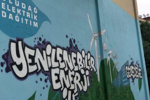 Bursa'da trafolar sosyal mesaj veriyor