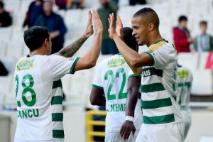 Bursaspor'da Ekong'a talip çıktı!