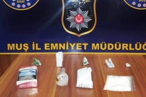 Uyuşturucu ticareti yapan ve kullanan şahıslara adli işlem