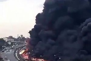 Petrol tankeri infilak etti: 9 ölü 5 yaralı