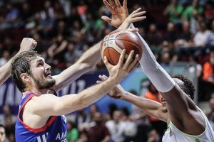 Birkan Batuk'tan basketbolcu adaylarına sürpriz ziyaret
