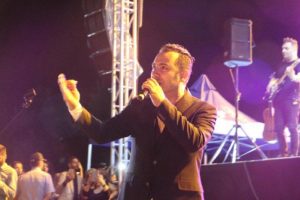 Ferhat Göçer'den İzmit'te muhteşem konser