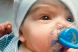 Minik Mavi Ece'nin yaşam savaşı! Dünyada 10'uncu bebek...