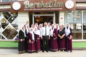 Bursa'da üreten kadınlara 'moral' ziyareti