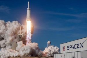 SpaceX'in kargo kapsülü uzaya fırlatıldı