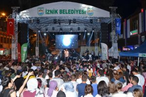 Bursa İznik'i festival coşkusu sardı