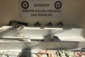 20 adrese eş zamanlı uyuşturucu operasyonu: 17 gözaltı