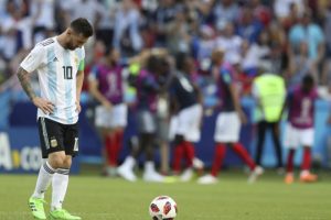 Messi şanssızlığını kıramadı