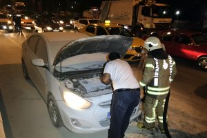 Seyir halindeki araç alev aldı!